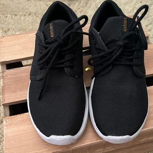 Etnies shoes